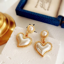 Load image into Gallery viewer, Love pearl exquisite Earrings Vintage Earrings
