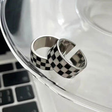 Load image into Gallery viewer, Black and white checkerboard ring s925 sterling silver niche design simple fashion personality drip oil premium single ring 5234L
